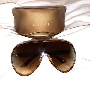MENS GUCCI SHIELD SUNGLASSES WITH CASE